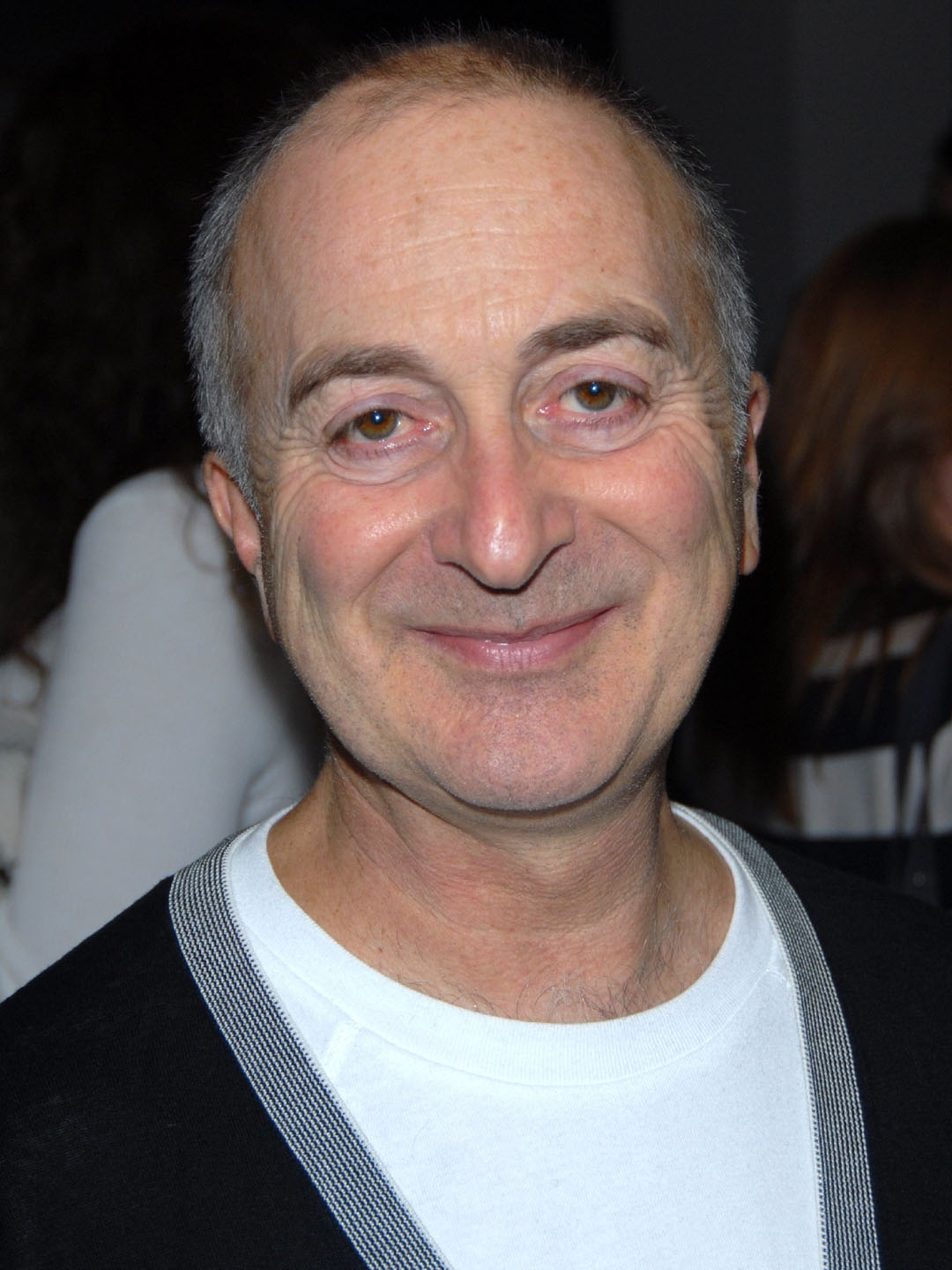 How tall is Tony Robinson?